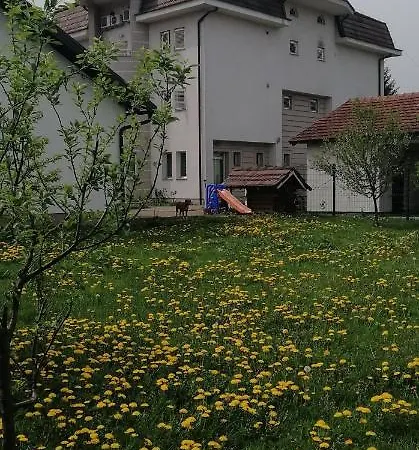 Jelic Гостевой дом Теслич